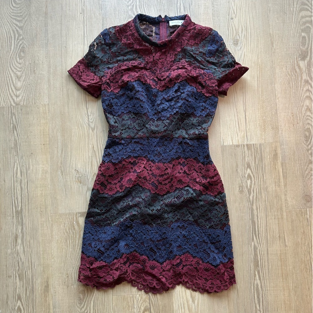 Sandro Rodney lace colorblock mini dress size 1 small worn on CW network - Picture 3 of 11